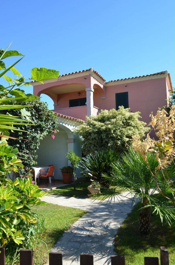 Iss Travel, La Padula - Apartments With Private Veranda And Parking سان تيودورو المظهر الخارجي الصورة